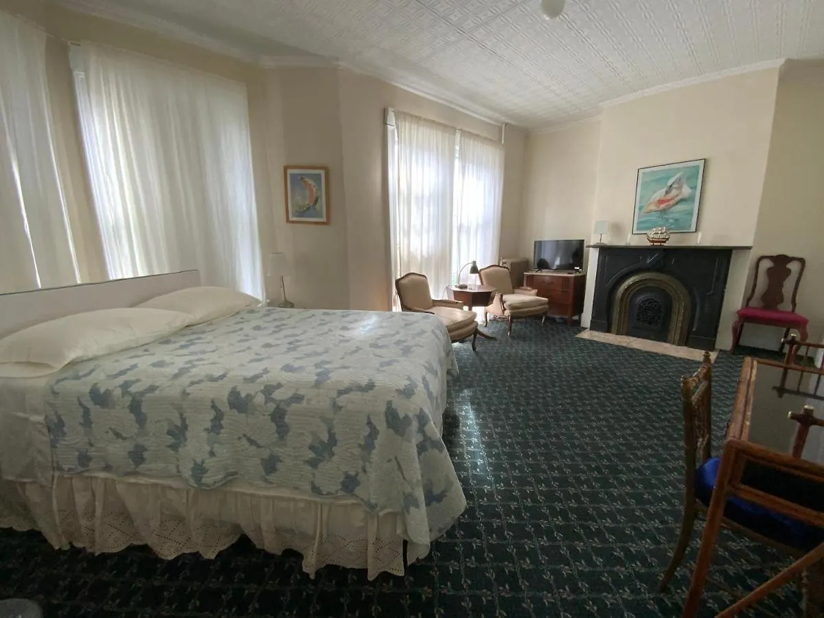 Fort Pl B&B And Gallery New York United States