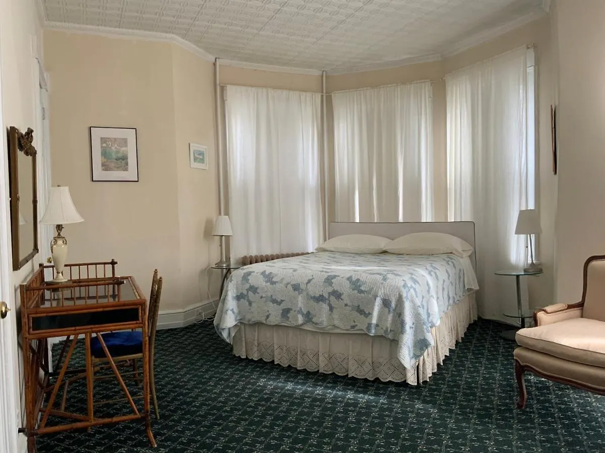 Fort Pl B&B And Gallery New York
