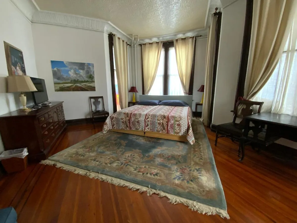 Bed & Breakfast Fort Pl B&B And Gallery New York United States